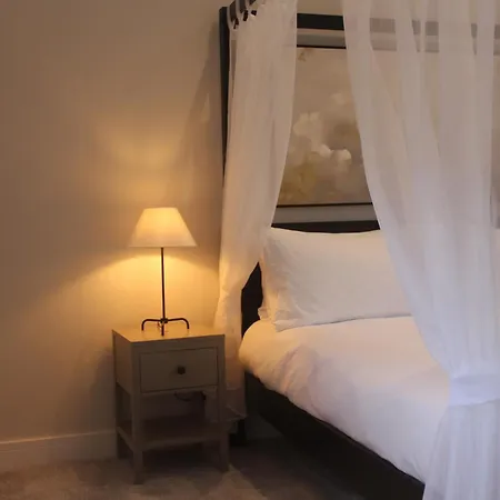 Robin Luxury Barn With Wood-fired Hot Tub Apartman Selby