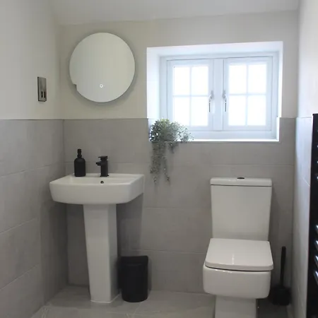 Apartman Robin Luxury Barn With Wood-fired Hot Tub