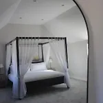 Robin Luxury Barn With Wood-fired Hot Tub